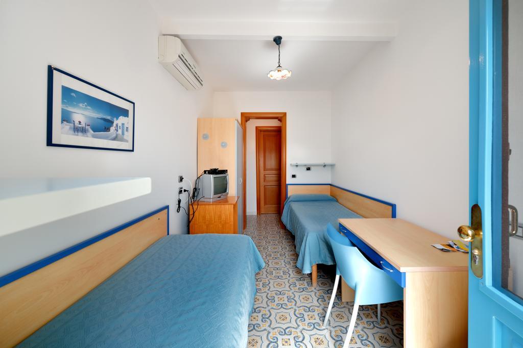 La Capannina Bed and Breakfast Procida Værelse billede