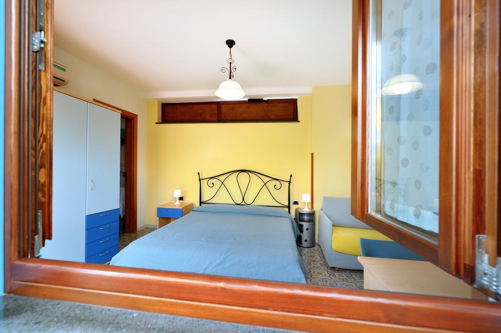 La Capannina Bed and Breakfast Procida Værelse billede
